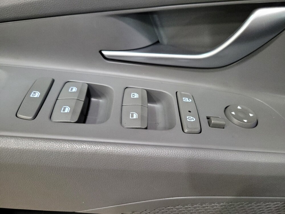 2023 Hyundai Elantra in New Castle, DE 19720 - 18131705 27