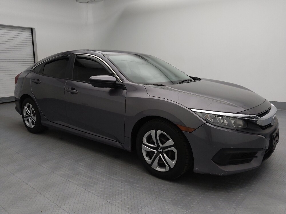 2018 Honda Civic in Springfield, MO 65807 - 18131707 11