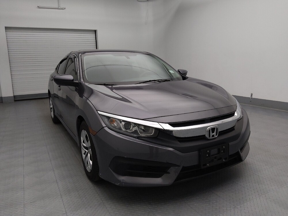 2018 Honda Civic in Springfield, MO 65807 - 18131707 14