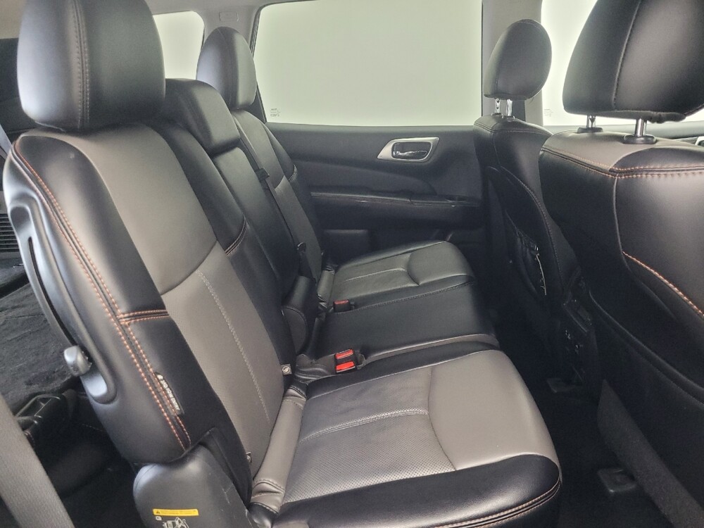 2019 Nissan Pathfinder in Indianapolis, IN 46222 - 18131708 19