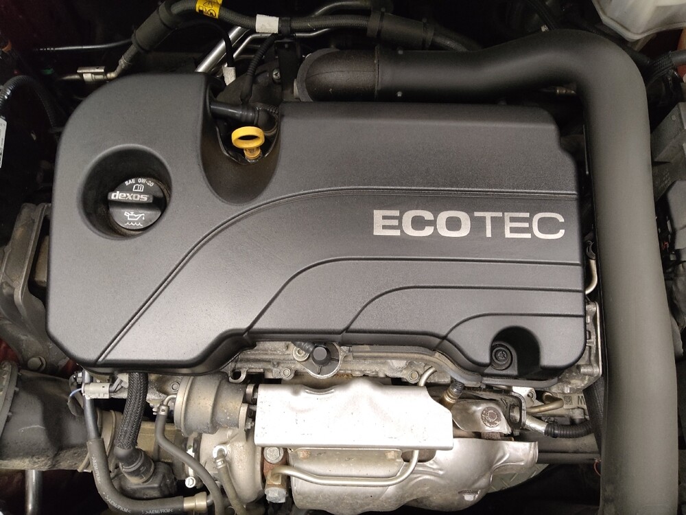 2020 Chevrolet Equinox in Indianapolis, IN 46222 - 18131709 30