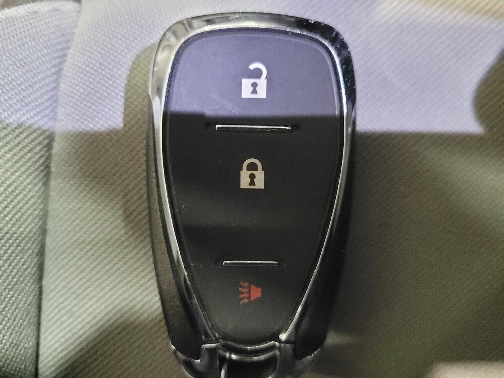 2021 Chevrolet Equinox in Glen Burnie, MD 21061 - 18131711 32