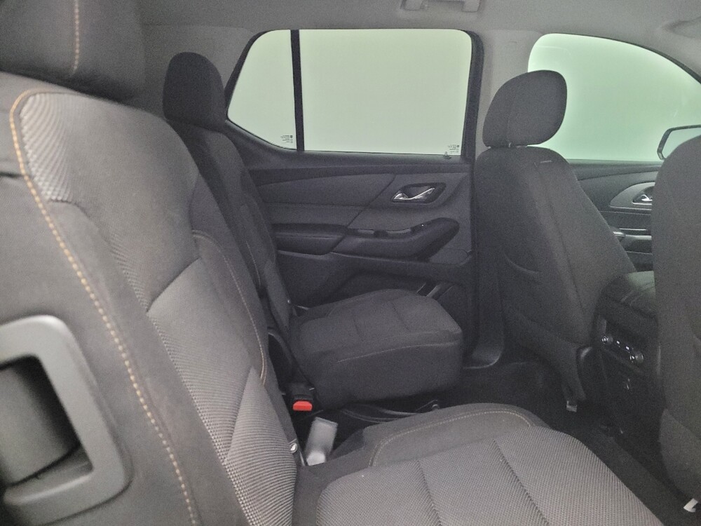 2019 Chevrolet Traverse in Mishawaka, IN 46545 - 18131716 19