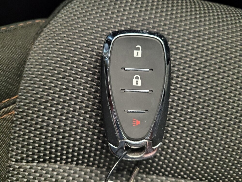 2019 Chevrolet Traverse in Mishawaka, IN 46545 - 18131716 32