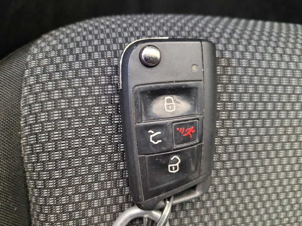 2021 Volkswagen Jetta in Mishawaka, IN 46545 - 18131717 32