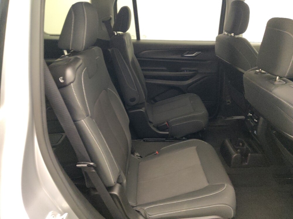 2023 Jeep Grand Cherokee L in Temple, TX 76502 - 18131739 19