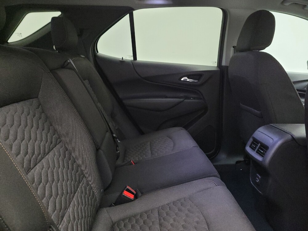 2019 Chevrolet Equinox in Mishawaka, IN 46545 - 18131746 19