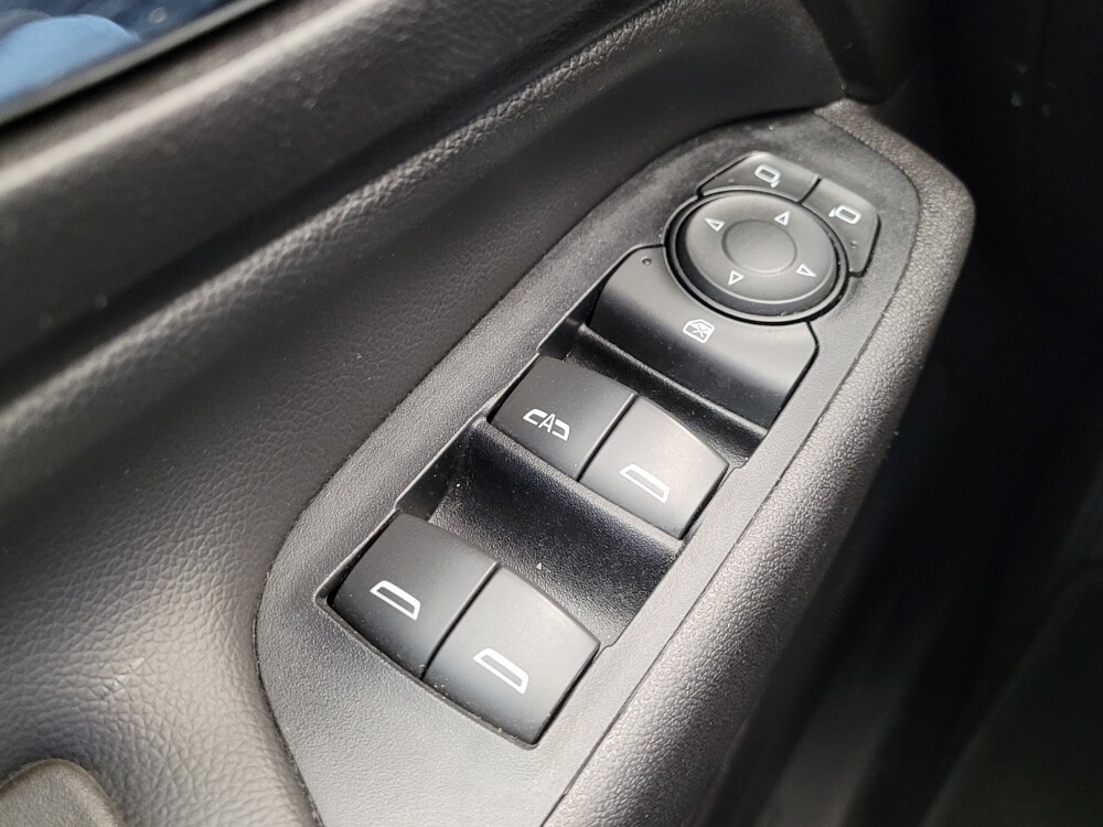 2019 Chevrolet Equinox in Mishawaka, IN 46545 - 18131746 27