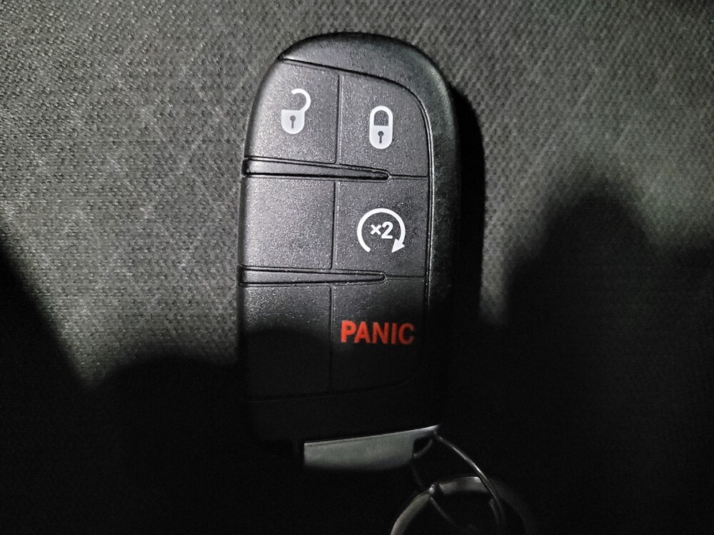 2019 Jeep Grand Cherokee in Chesapeake, VA 23320 - 18131747 32