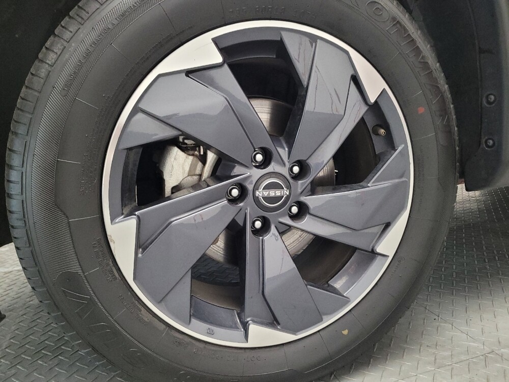 2024 Nissan Rogue in Torrance, CA 90504 - 18131752 31