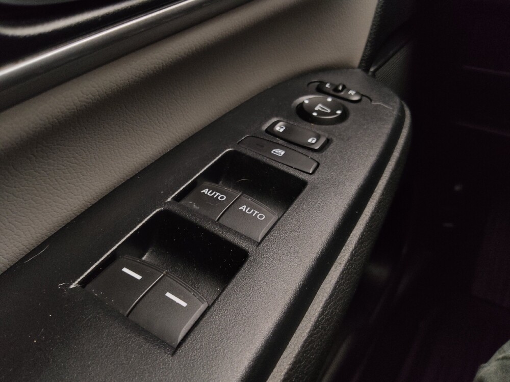 2018 Honda CR-V in Gladstone, MO 64118 - 18131756 27