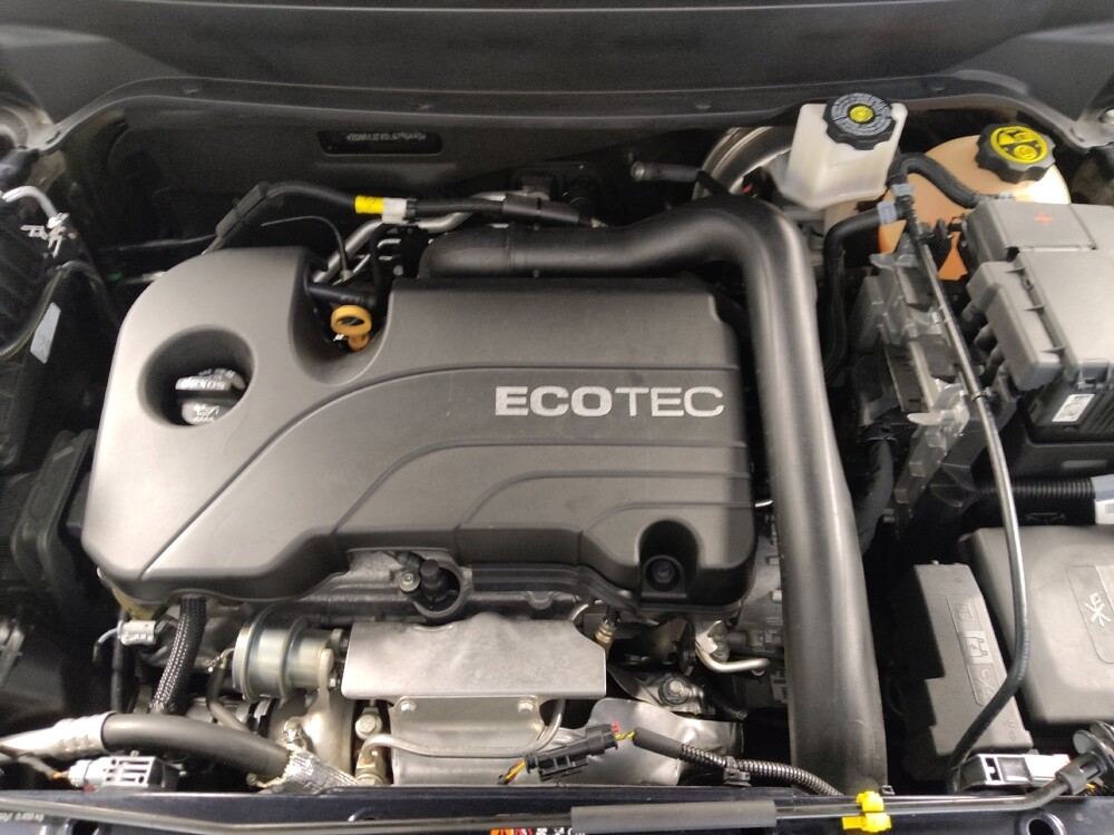 2020 Chevrolet Equinox in Houston, TX 77060 - 18131760 30