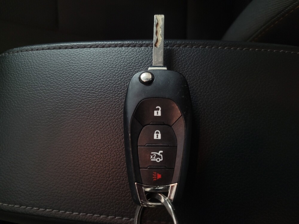 2018 Chevrolet Cruze in Morrow, GA 30260 - 18131763 32