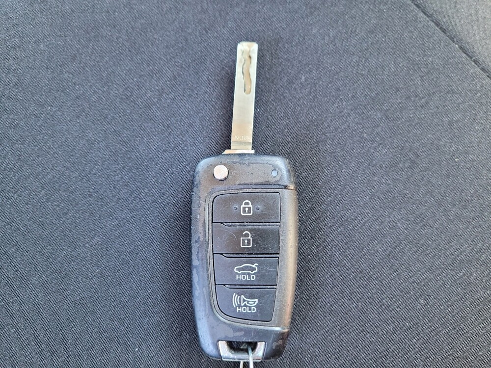 2023 Hyundai Sonata in Fresno, CA 93726 - 18131777 32
