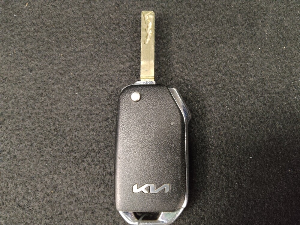 2023 Kia Sorento in Indianapolis, IN 46222 - 18131780 32