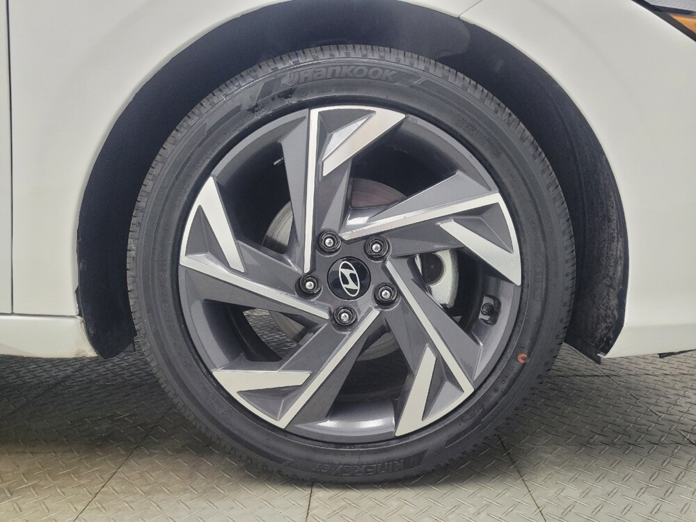 2025 Hyundai Elantra in Indianapolis, IN 46219 - 18131787 31