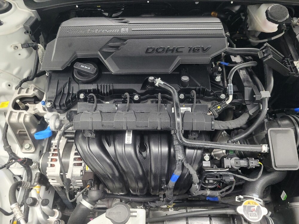 2025 Hyundai Elantra in Indianapolis, IN 46219 - 18131787 30