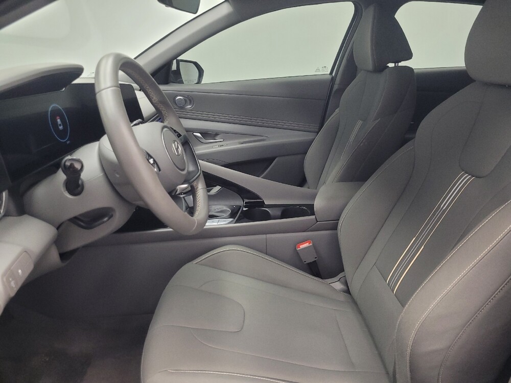 2025 Hyundai Elantra in Indianapolis, IN 46219 - 18131787 17