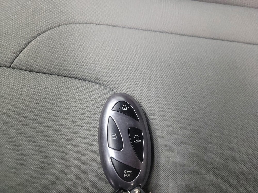2025 Hyundai Elantra in Indianapolis, IN 46219 - 18131787 32