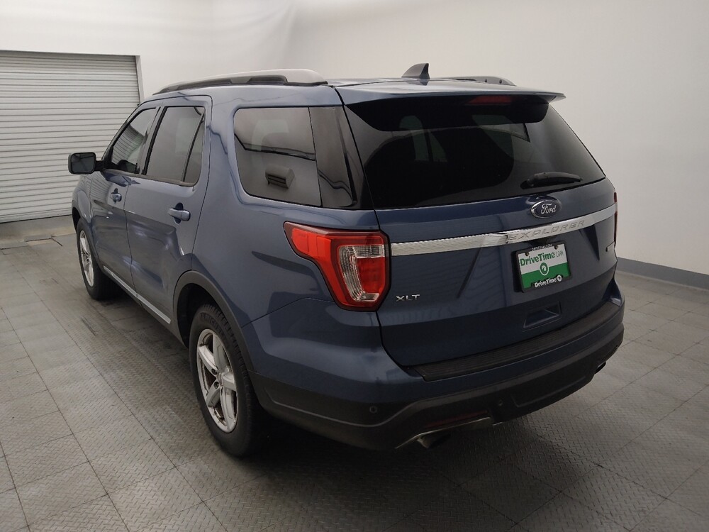 2018 Ford Explorer in Metairie, LA 70006 - 18131791 5