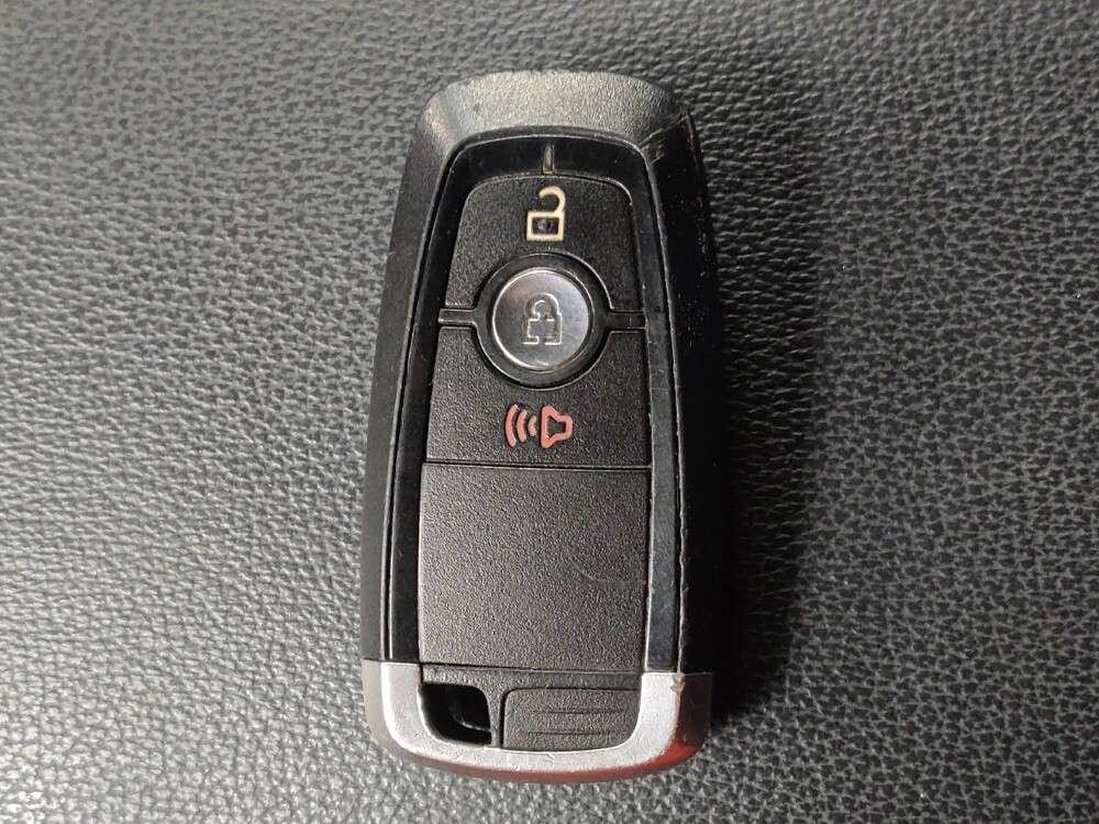 2018 Ford Explorer in Metairie, LA 70006 - 18131791 32