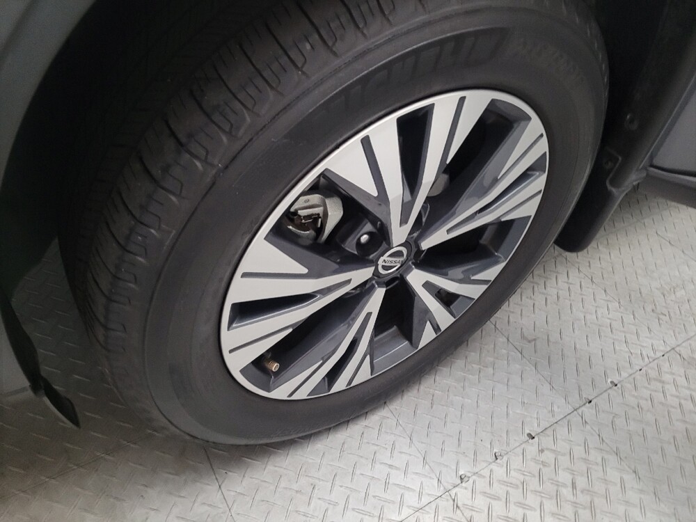 2021 Nissan Rogue in Riverside, CA 92504 - 18131792 31