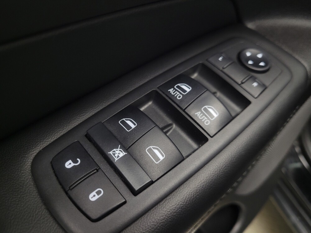 2019 Jeep Grand Cherokee in Mishawaka, IN 46545 - 18131793 27