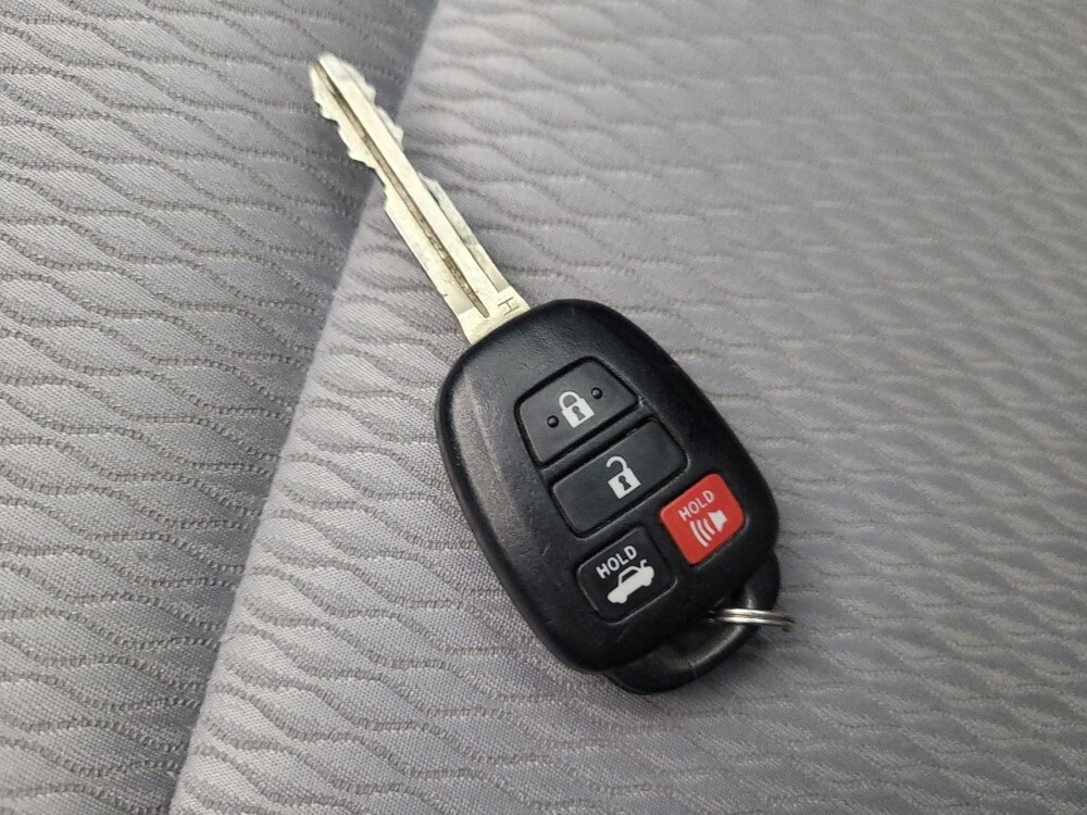 2019 Toyota Corolla in Tucson, AZ 85705 - 18131797 32