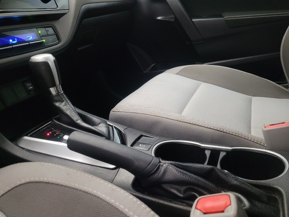 2019 Toyota Corolla in Tucson, AZ 85705 - 18131797 26