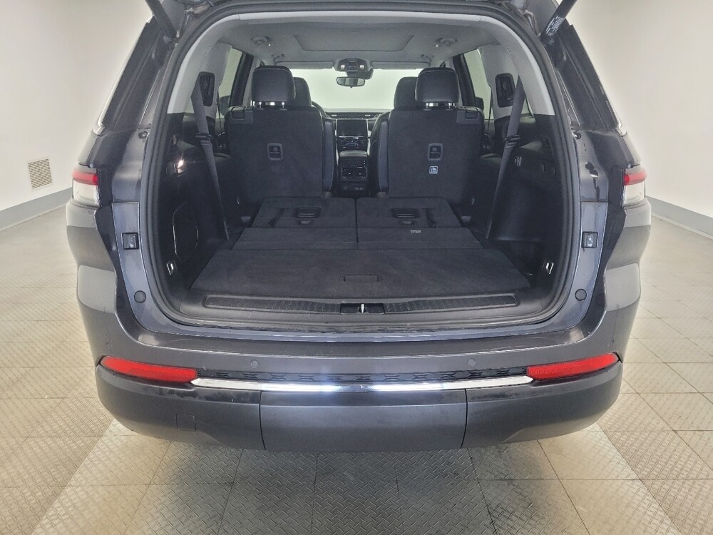 2021 Jeep Grand Cherokee L in Indianapolis, IN 46222 - 18131801 29