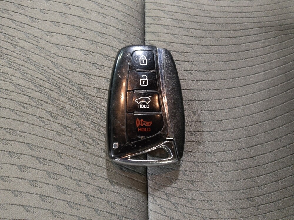 2018 Hyundai Santa Fe in Orlando, FL 32808 - 18131802 32