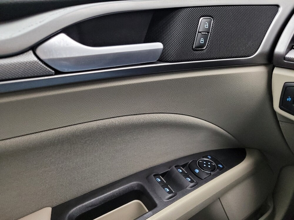 2020 Ford Fusion in Eastpointe, MI 48021 - 18131806 27