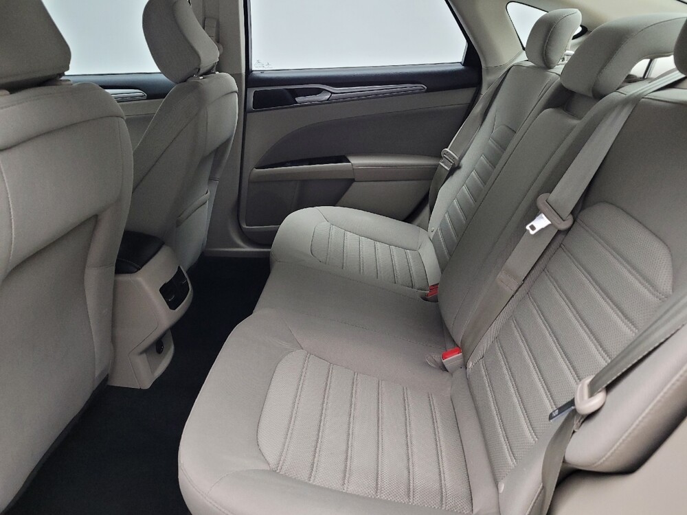 2020 Ford Fusion in Eastpointe, MI 48021 - 18131806 18