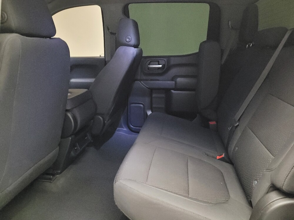 2021 Chevrolet Silverado 1500 in Fresno, CA 93726 - 18131808 18