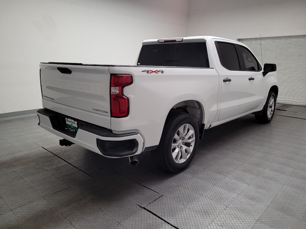 2021 Chevrolet Silverado 1500 in Fresno, CA 93726 - 18131808 9