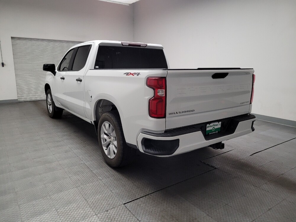 2021 Chevrolet Silverado 1500 in Fresno, CA 93726 - 18131808 5