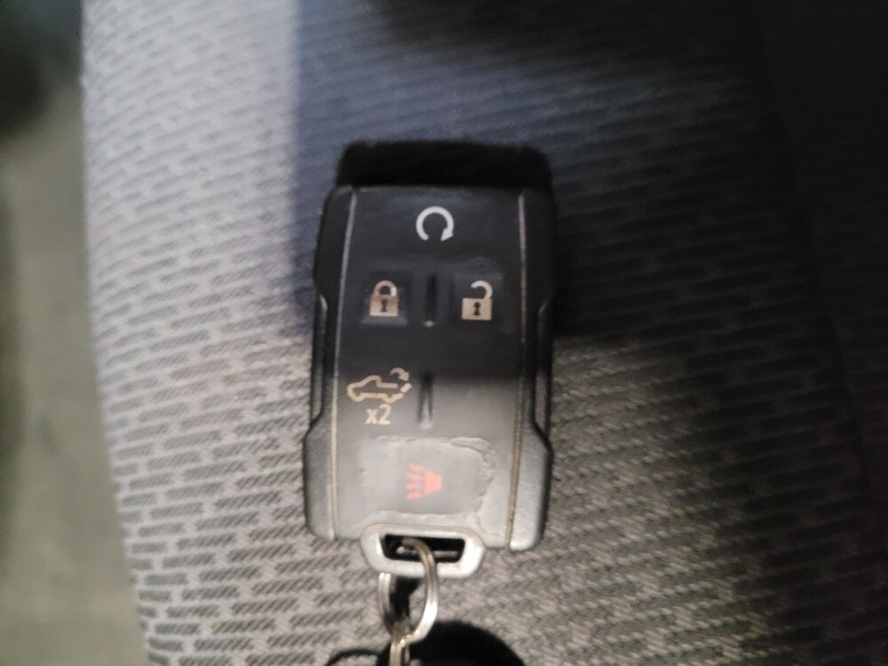 2021 Chevrolet Silverado 1500 in Fresno, CA 93726 - 18131808 32