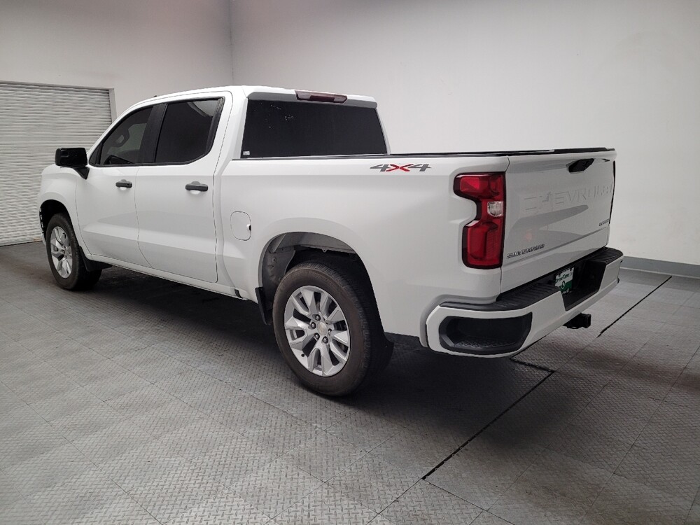 2021 Chevrolet Silverado 1500 in Fresno, CA 93726 - 18131808 3