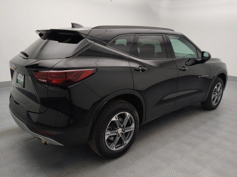 2024 Chevrolet Blazer in Wichita, KS 67207 - 18131810 10