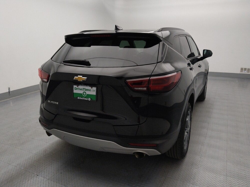 2024 Chevrolet Blazer in Wichita, KS 67207 - 18131810 7