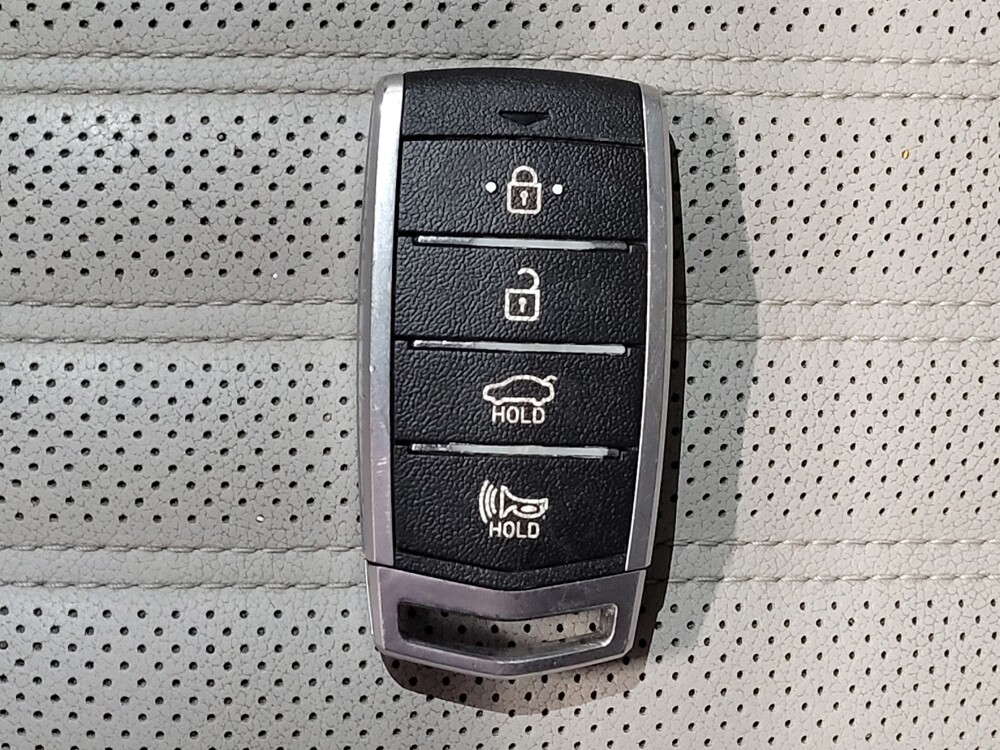 2020 Genesis G70 in Savannah, GA 31419 - 18131811 32