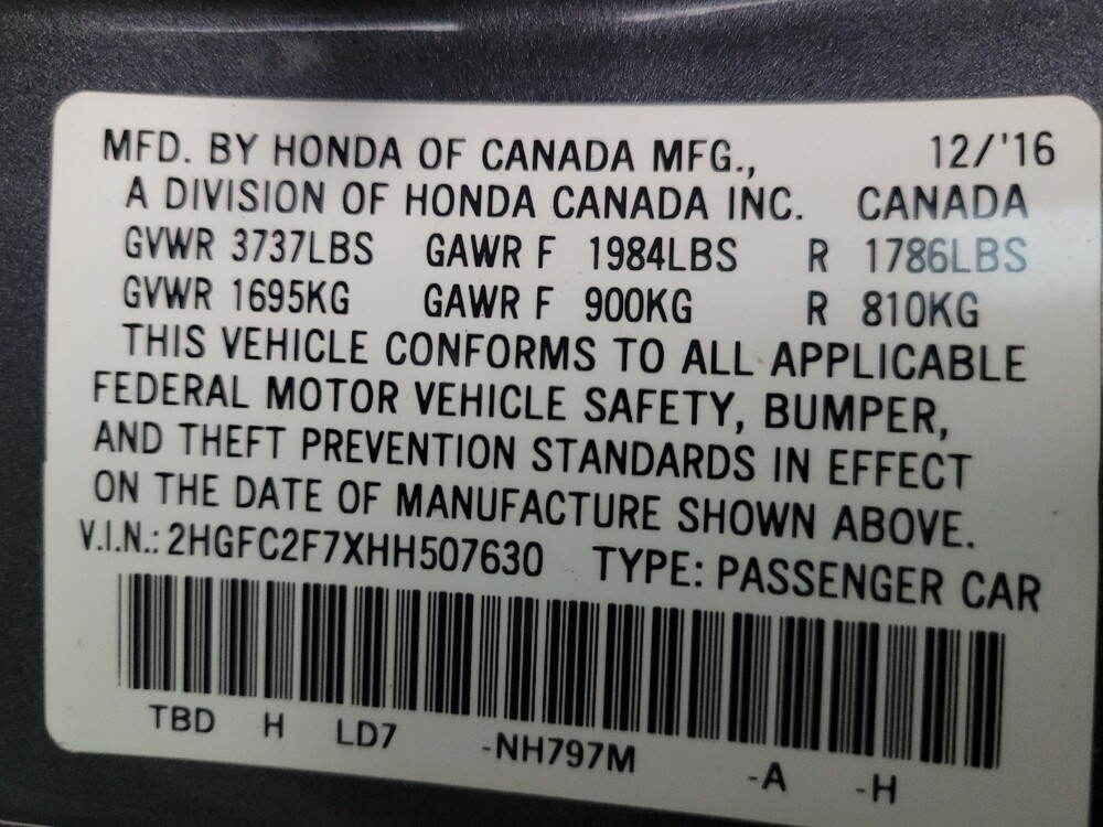 2017 Honda Civic in Glendale, AZ 85301 - 18131815 33