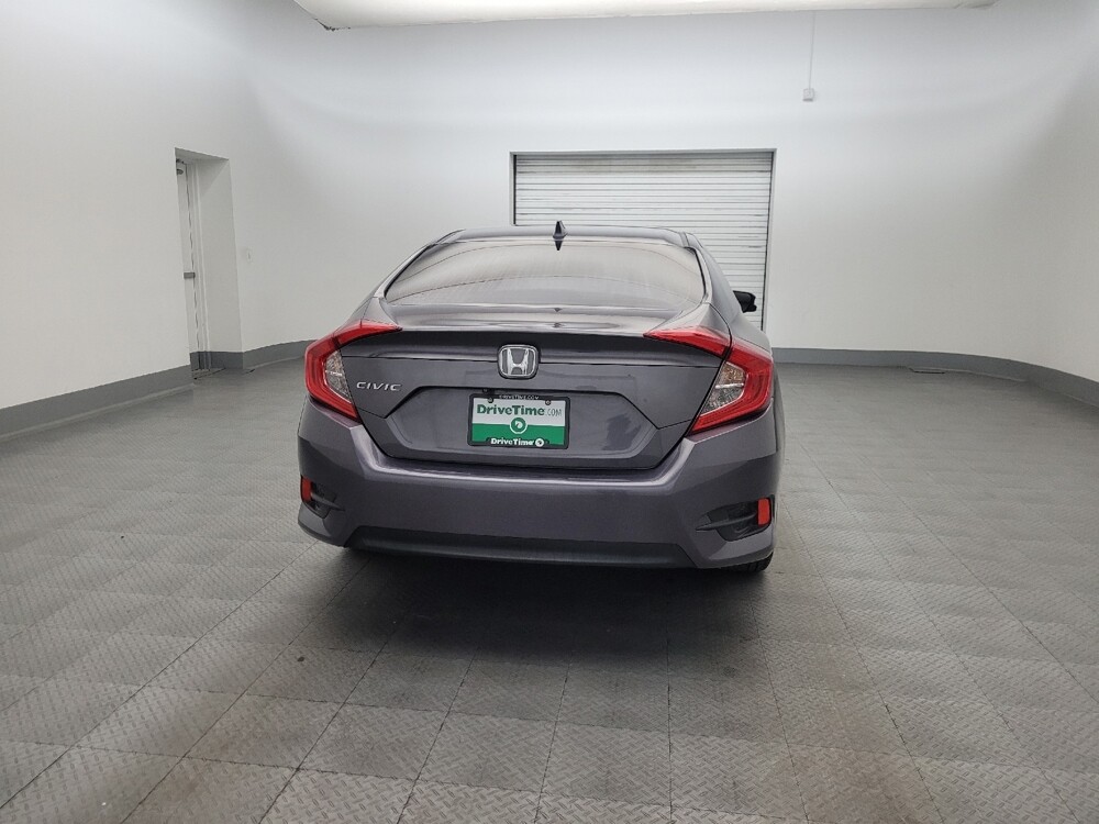 2017 Honda Civic in Glendale, AZ 85301 - 18131815 7