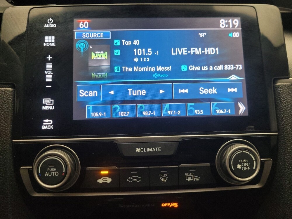 2017 Honda Civic in Glendale, AZ 85301 - 18131815 25