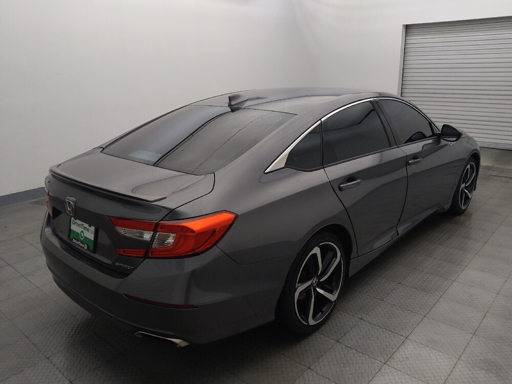 2018 Honda Accord in Houston, TX 77074 - 18131821 9