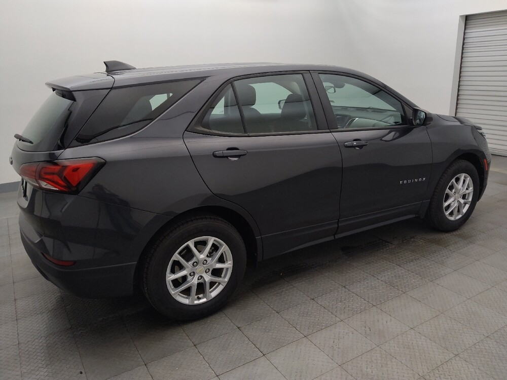 2022 Chevrolet Equinox in Houston, TX 77074 - 18131830 10