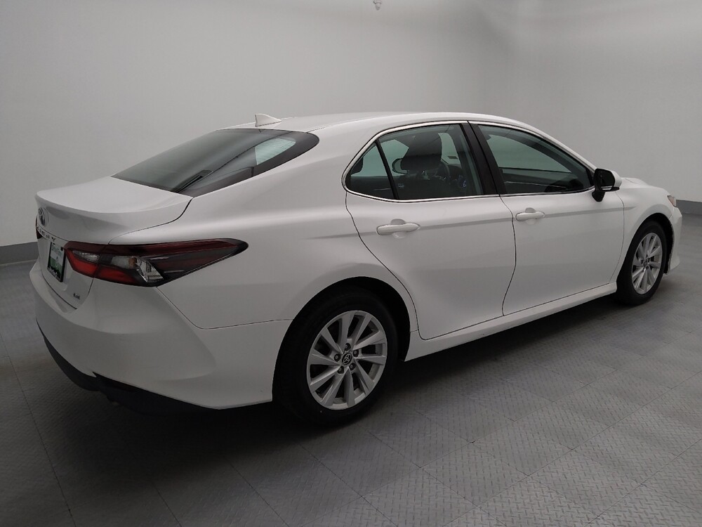 2022 Toyota Camry in Springfield, MO 65807 - 18131835 10