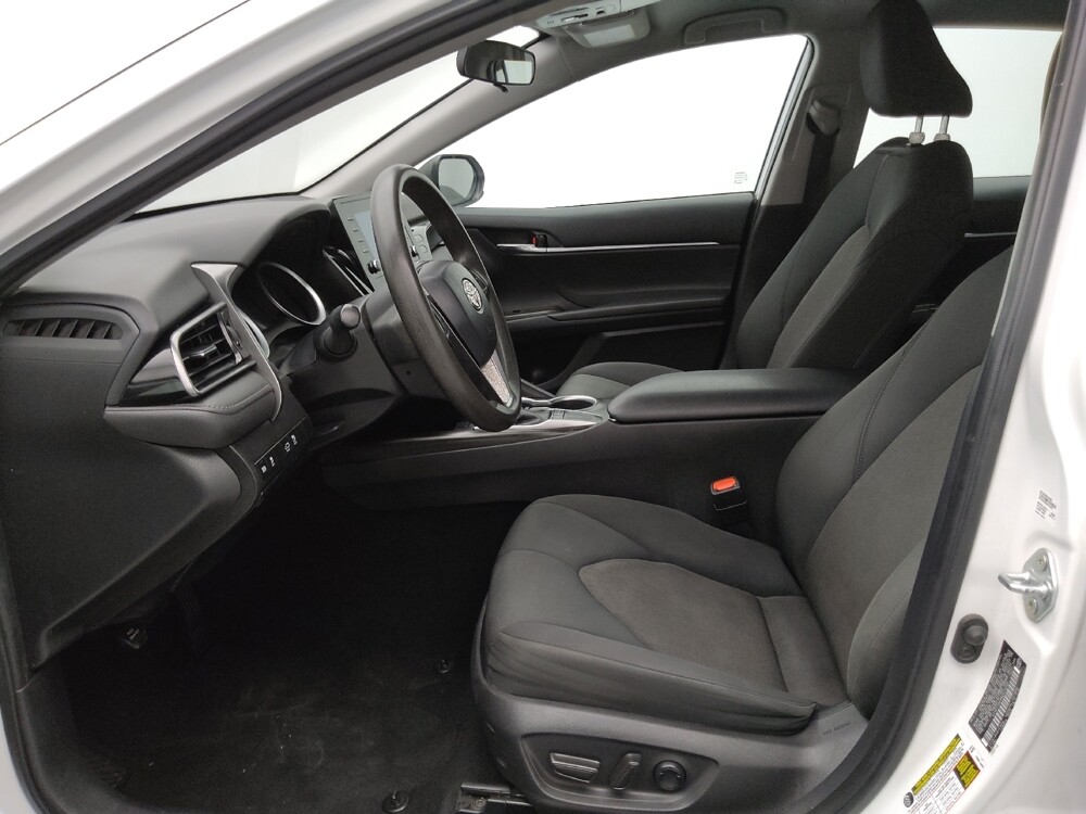 2022 Toyota Camry in Springfield, MO 65807 - 18131835 17