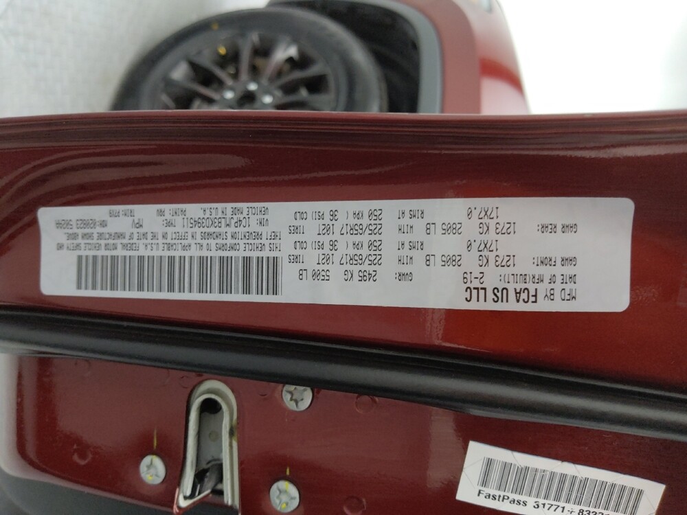 2019 Jeep Cherokee in Springfield, MO 65807 - 18131836 33