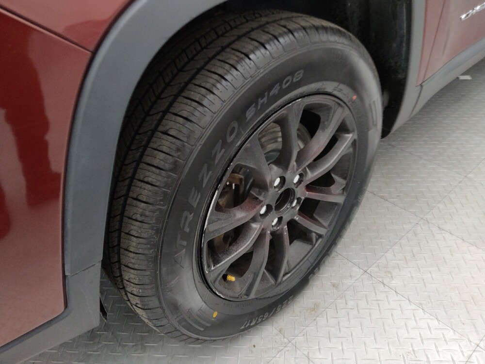 2019 Jeep Cherokee in Springfield, MO 65807 - 18131836 31